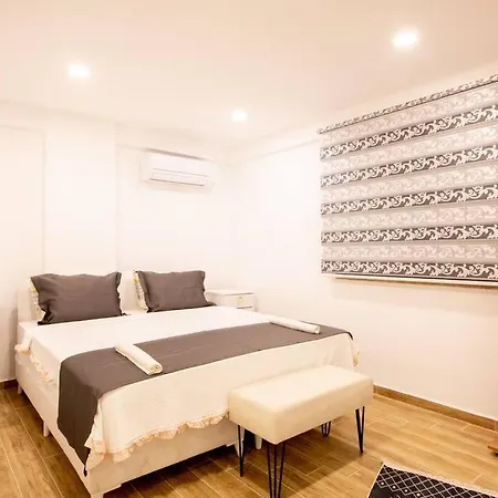 Villa Deniz Goeren Lueks Yeni Esyali Ferah 4+1 Oezel