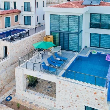 Deniz Goeren Lueks Yeni Esyali Ferah 4+1 Oezel Villa Kaş