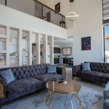 Villa Deniz Goeren Lueks Yeni Esyali Ferah 4+1 Oezel Kaş